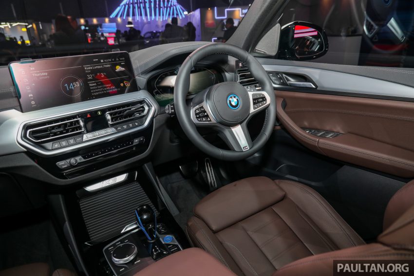 新车实拍: 2022 BMW iX3 M Sport Impressive, 30.7万起 171370