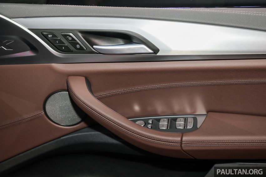 新车实拍: 2022 BMW iX3 M Sport Impressive, 30.7万起 171379