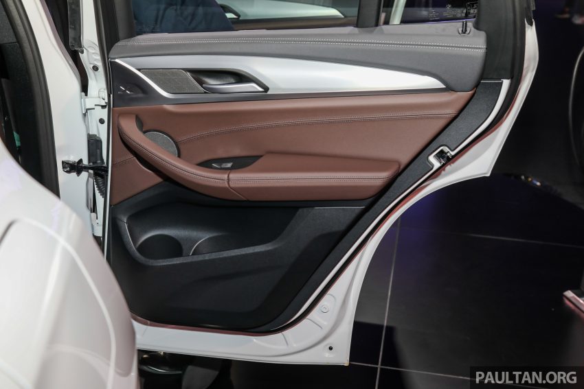 新车实拍: 2022 BMW iX3 M Sport Impressive, 30.7万起 171386