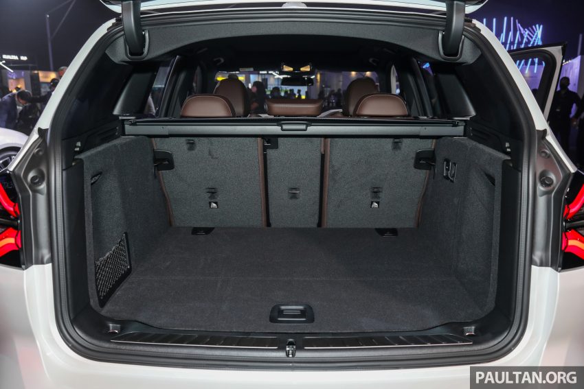新车实拍: 2022 BMW iX3 M Sport Impressive, 30.7万起 171388