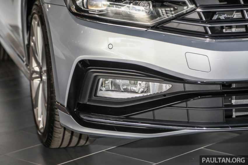 新车实拍: 2022 Volkswagen Passat R-Line 小升级版 171567