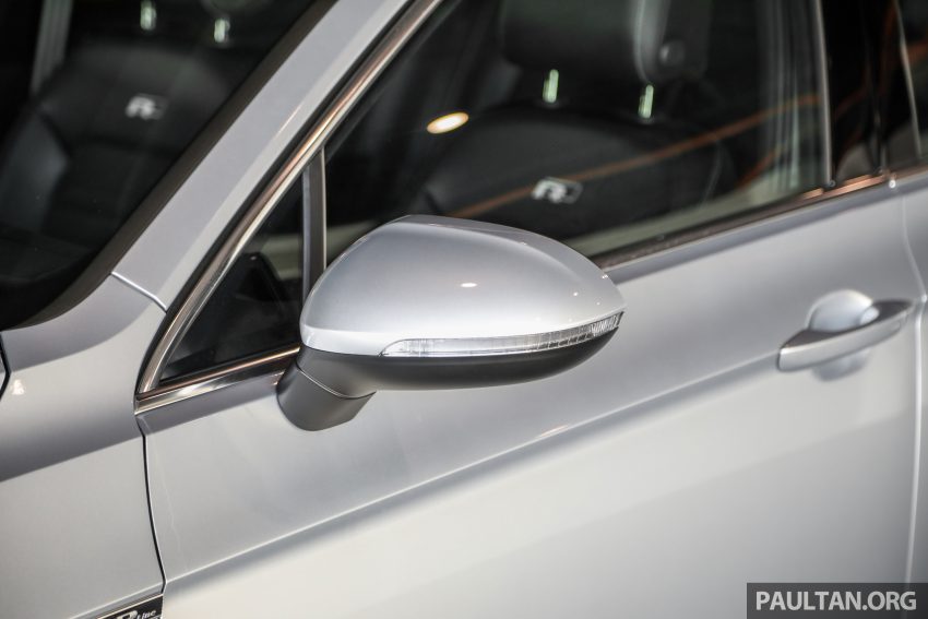 新车实拍: 2022 Volkswagen Passat R-Line 小升级版 171571