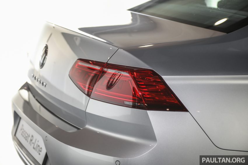 新车实拍: 2022 Volkswagen Passat R-Line 小升级版 171578