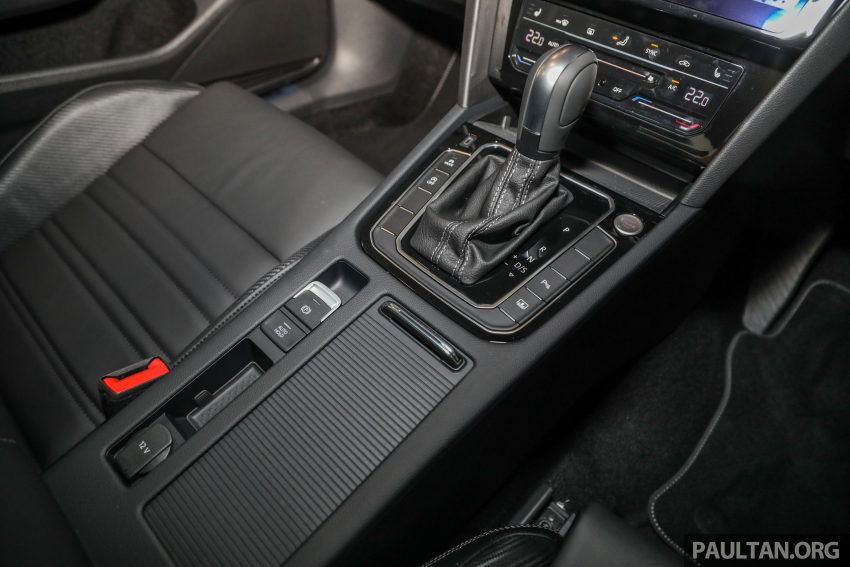 新车实拍: 2022 Volkswagen Passat R-Line 小升级版 171606
