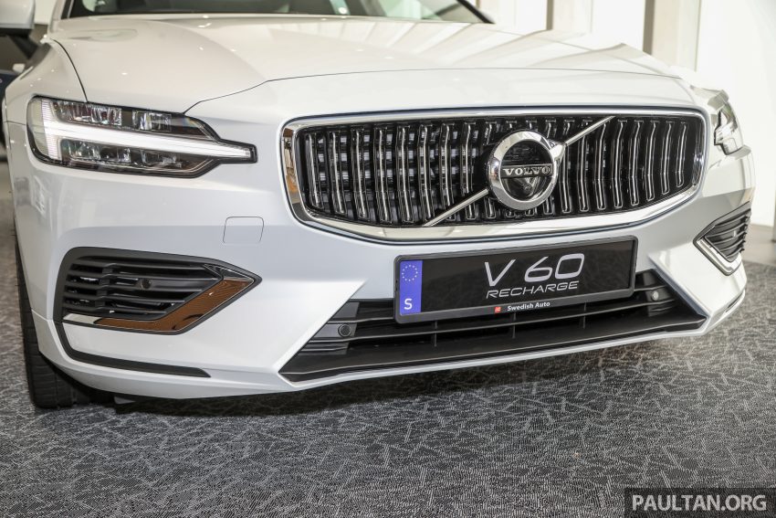 新车实拍: 2022 Volvo V60 Recharge T8 Inscription, Wagon版的S60, 仅有T8 PHEV油电版本, 本地售价28.6万 170638