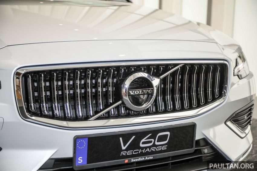 新车实拍: 2022 Volvo V60 Recharge T8 Inscription, Wagon版的S60, 仅有T8 PHEV油电版本, 本地售价28.6万 170639