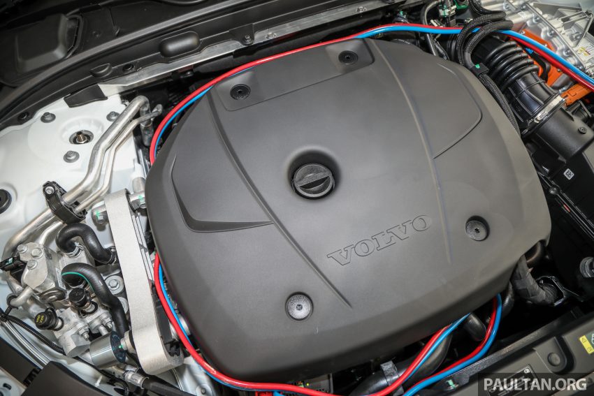 新车实拍: 2022 Volvo V60 Recharge T8 Inscription, Wagon版的S60, 仅有T8 PHEV油电版本, 本地售价28.6万 170656