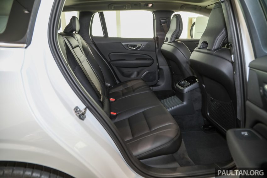 新车实拍: 2022 Volvo V60 Recharge T8 Inscription, Wagon版的S60, 仅有T8 PHEV油电版本, 本地售价28.6万 170688