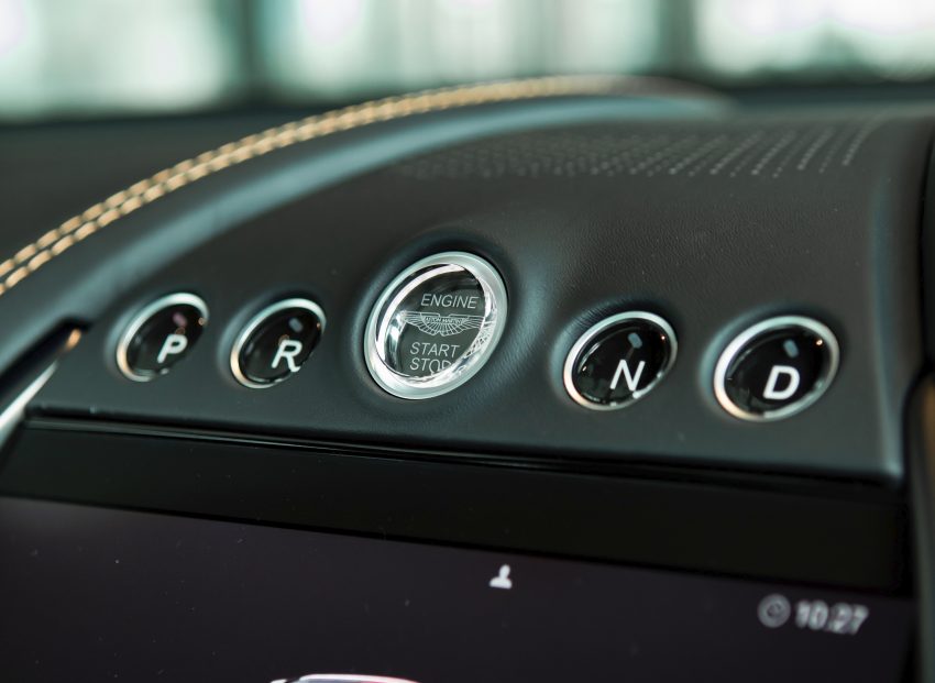 全马仅此一台！Aston Martin DBX ‘The One Edition’ 登场！独特 Concours Blue 冰灰蓝配色，税前售RM1.1m 174114