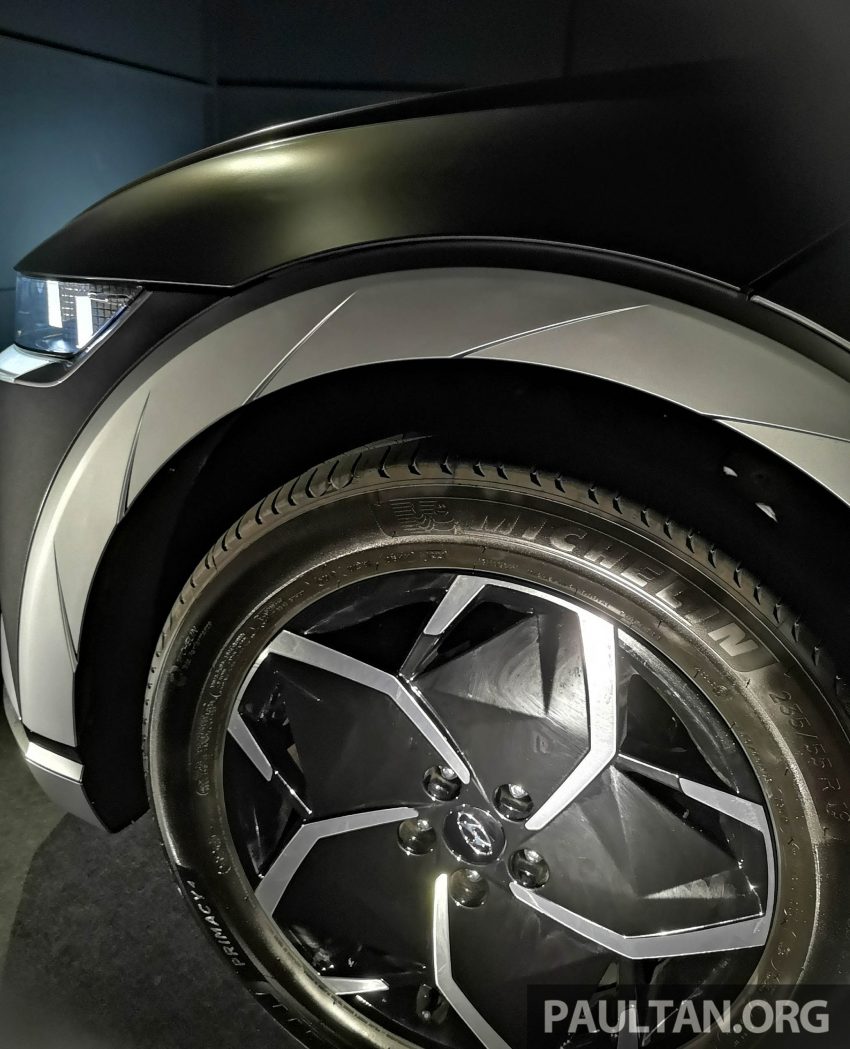 发布在即！2022 Hyundai Ioniq 5 纯电动车本地“亮相”！确定有 Lite 58 kWH、Plus 58 kWH、Max 72 kWH 三种版本 175340