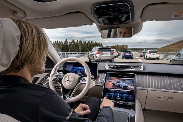Mercedes-Benz Drive Pilot 系统达第三级标准, 自驾模式下若发生意外, 原厂声称将负上法律责任而不会归咎于司机