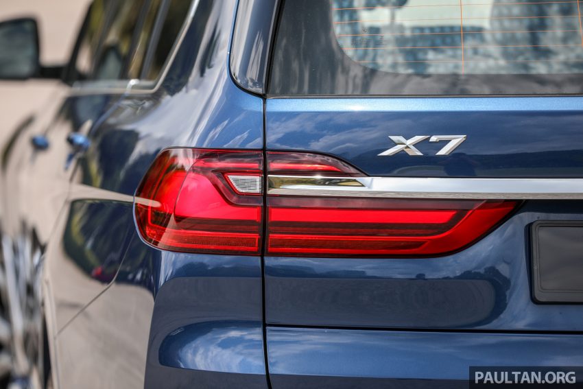 试驾：BMW X7 xDrive40i，气势磅礴！坐满七人也很舒服 180222