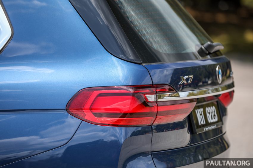 试驾：BMW X7 xDrive40i，气势磅礴！坐满七人也很舒服 180223