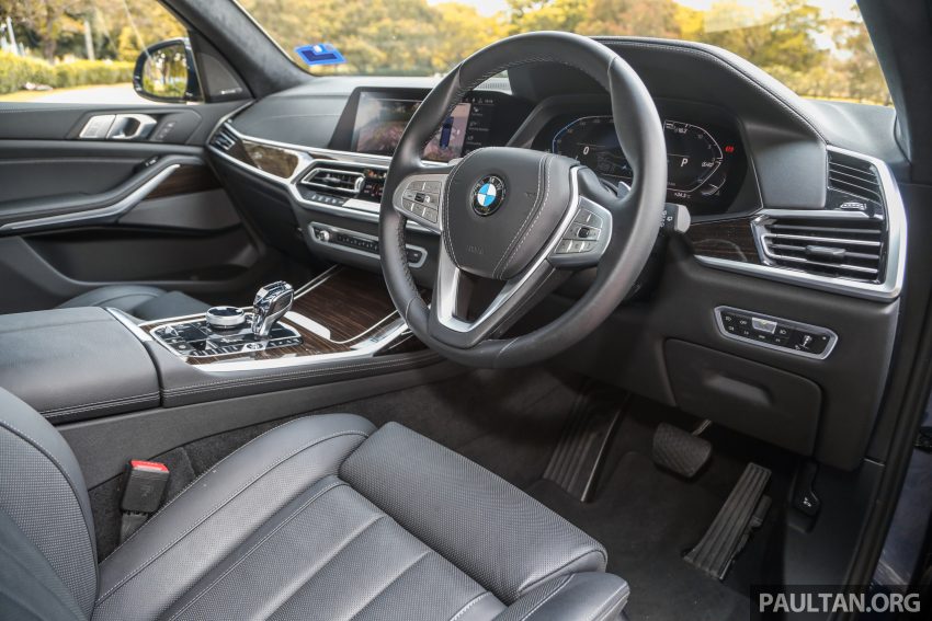 试驾：BMW X7 xDrive40i，气势磅礴！坐满七人也很舒服 180231