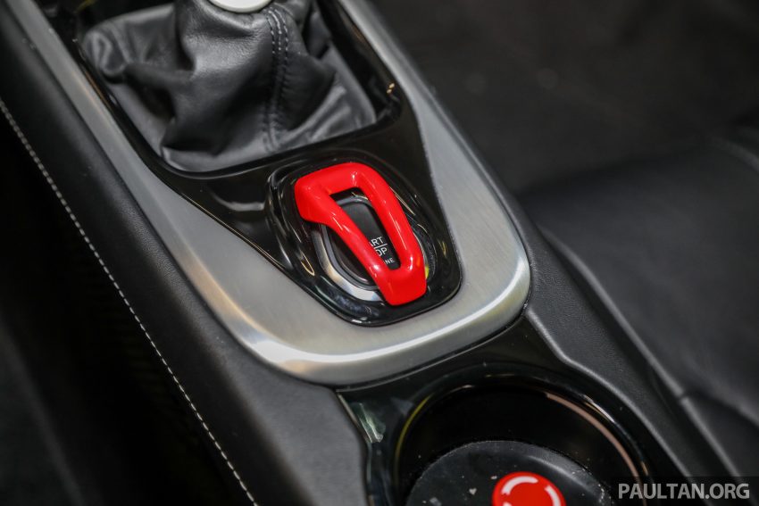 Lotus Emira 3.5 V6 First Edition 本地首秀！首批20台配额已近乎售馨，西马半岛售RM1.13m；浮罗交怡售RM457k 178554