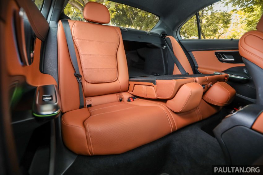 完整对比图集: W206 Mercedes-Benz C 200 Avantgarde vs C 300 AMG Line 进口版新车实拍, 售价28.8万与33万 179058