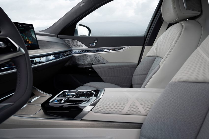 G70 BMW 7系列大改款面世, 搭配31.3寸8K后座影音荧幕 179665