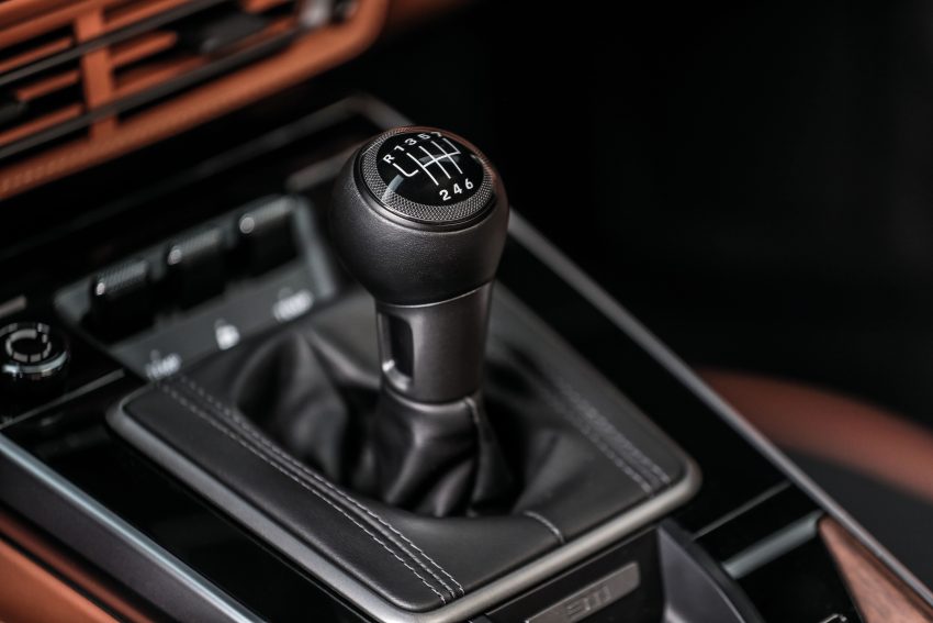 全球限量1,250台！992 Porsche 911 Sport Classic 登场 180495