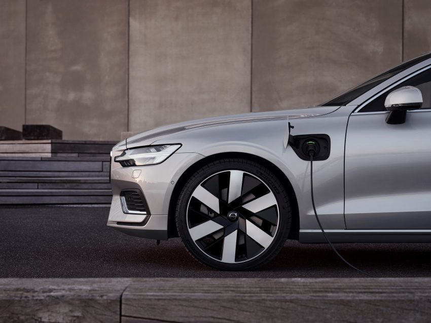 Volvo S60, V60, XC60, S90 与 XC90 Recharge T8 PHEV 本地迎来2023年式小升级版, 更强纯电续航里程与动力输出 180418