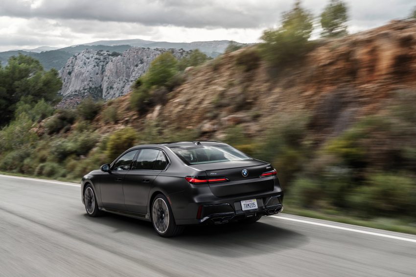 G70 BMW 7系列大改款面世, 搭配31.3寸8K后座影音荧幕 179595