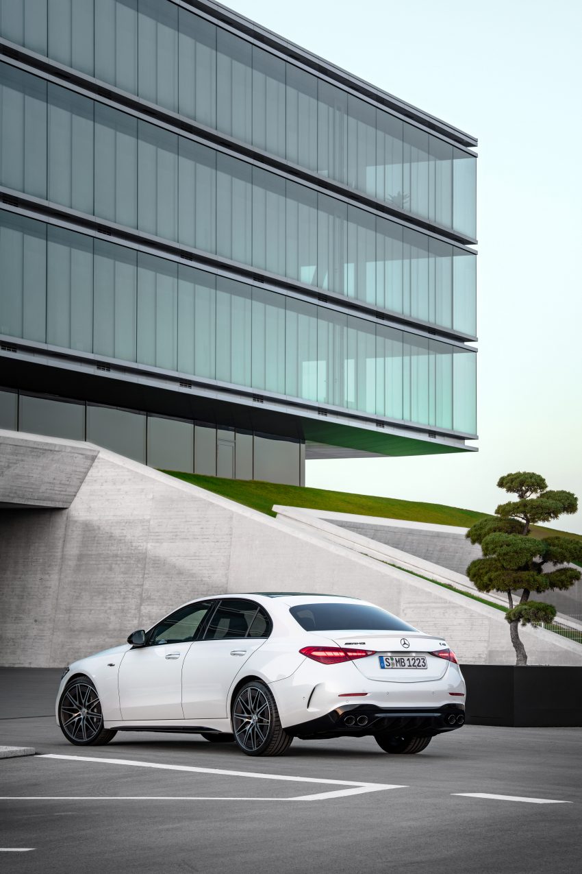 W206 Mercedes-AMG C 43 4Matic首发,改搭更强2.0T引擎 180369
