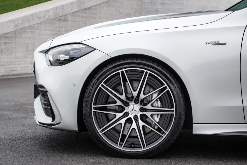 W206 Mercedes-AMG C 43 4Matic首发,改搭更强2.0T引擎 180370