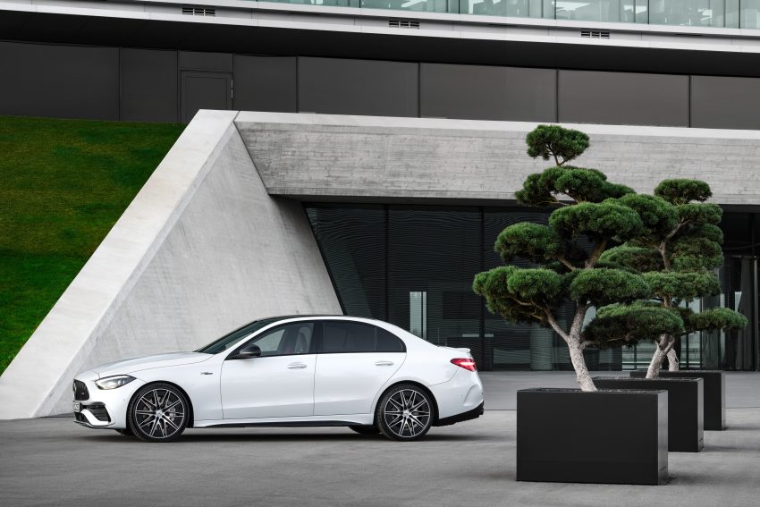 W206 Mercedes-AMG C 43 4Matic首发,改搭更强2.0T引擎 180364