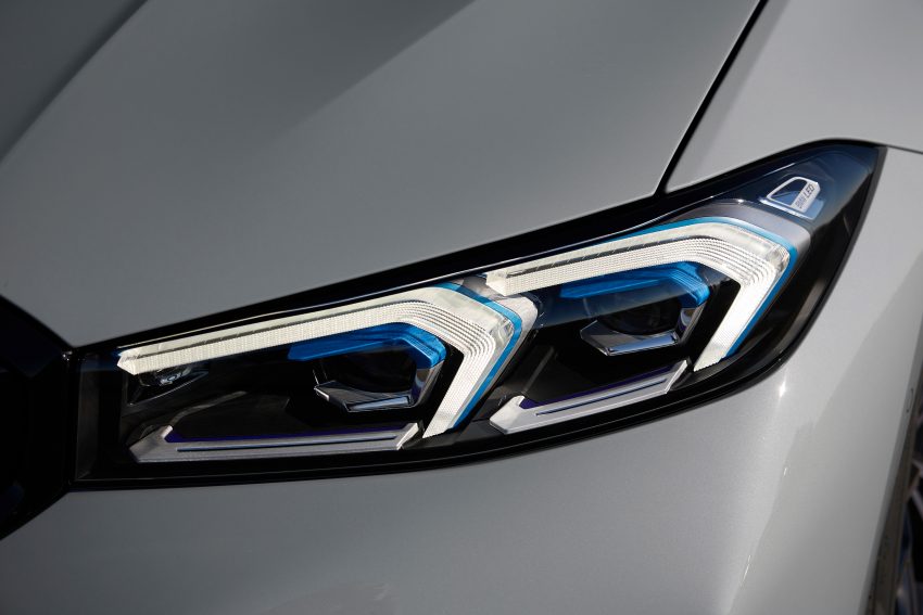 2023 BMW 3系列小改款官图发布！搭载 iDrive 8 车载系统 181081