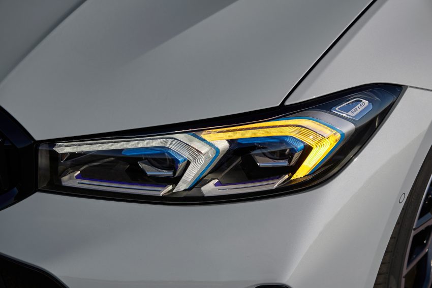 2023 BMW 3系列小改款官图发布！搭载 iDrive 8 车载系统 181082