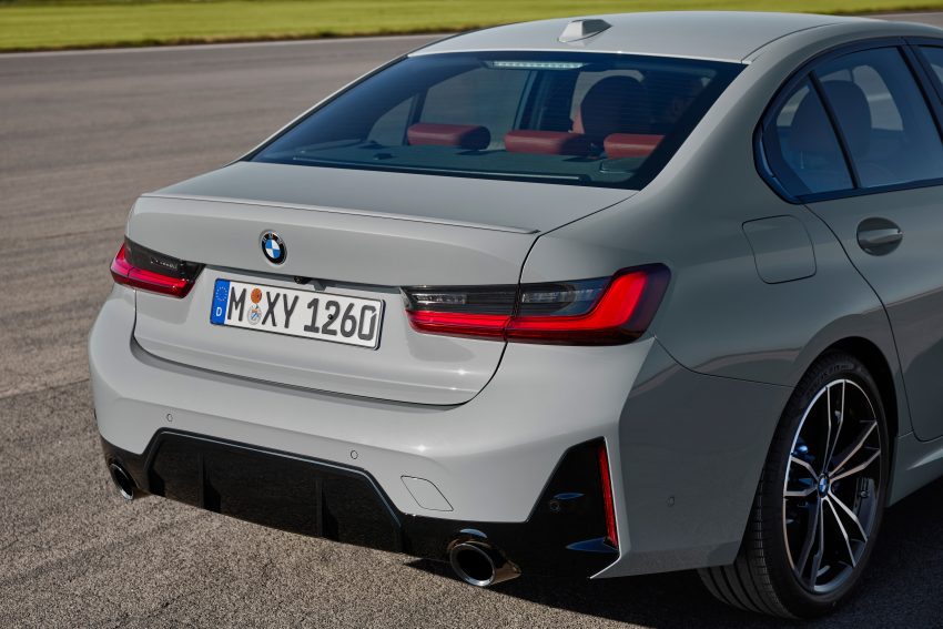 2023 BMW 3系列小改款官图发布！搭载 iDrive 8 车载系统 181083