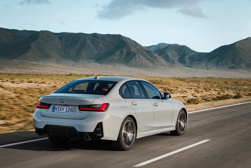2023 BMW 3系列小改款官图发布！搭载 iDrive 8 车载系统 181056