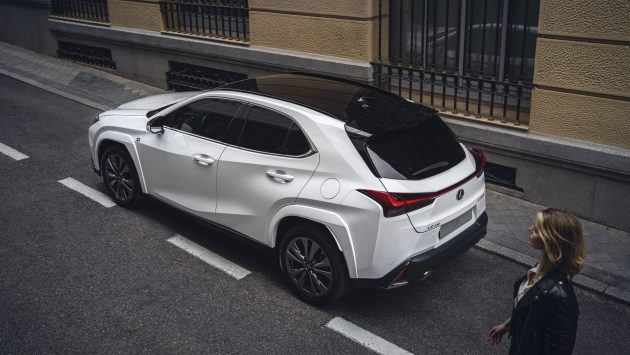 小改款 Lexus UX 全球首发, 终于取消被诟病的触控面板