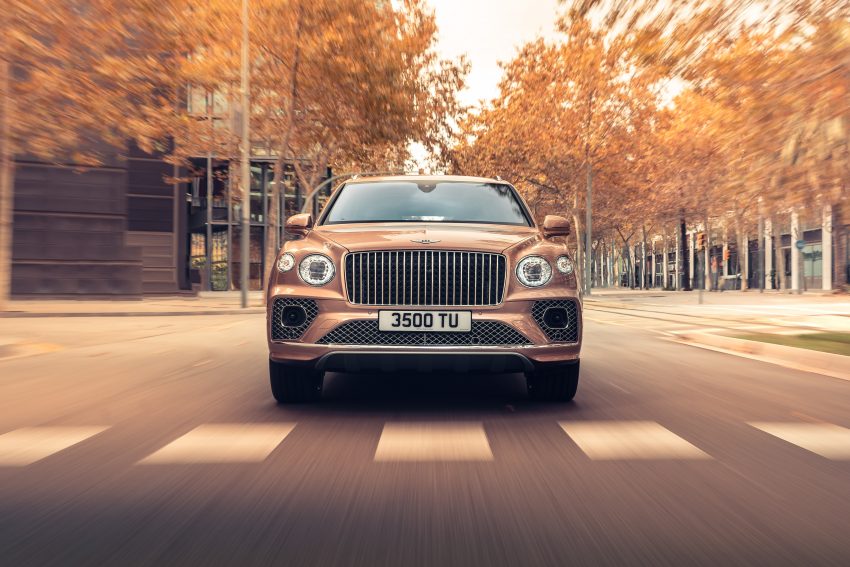 长轴版 Bentley Bentayga Extended Wheelbase 全球首发, 比标准版增长180mm, 拥更宽敞与舒适的后座空间 181406