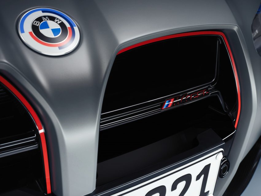 时隔19年后回归！2022 BMW M4 CSL 官图发布，号称品牌旗下最速量产车！极致减重100公斤，全球限量1,000台 181567