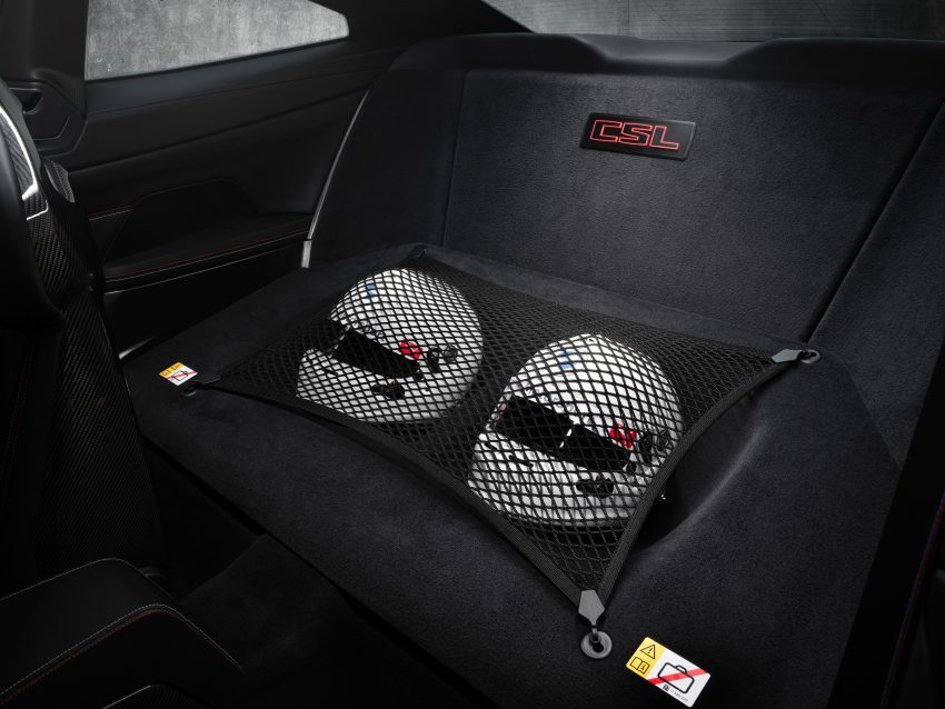 时隔19年后回归！2022 BMW M4 CSL 官图发布，号称品牌旗下最速量产车！极致减重100公斤，全球限量1,000台 181573