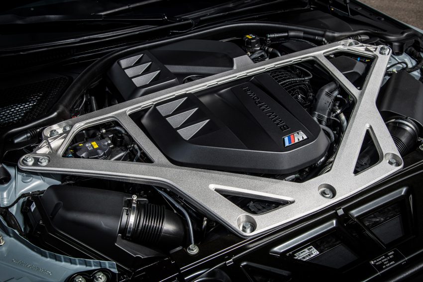 时隔19年后回归！2022 BMW M4 CSL 官图发布，号称品牌旗下最速量产车！极致减重100公斤，全球限量1,000台 181578