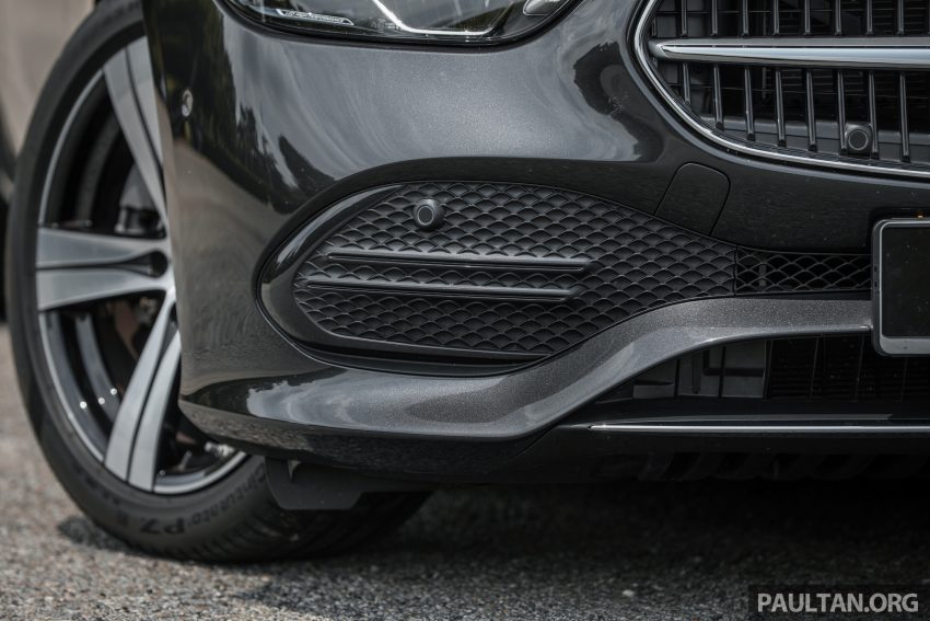 试驾集评: W206 Mercedes-Benz C 200 Avantgarde vs C 300 AMG Line, 配备, 动力和操控全面对比与导购心得 183255