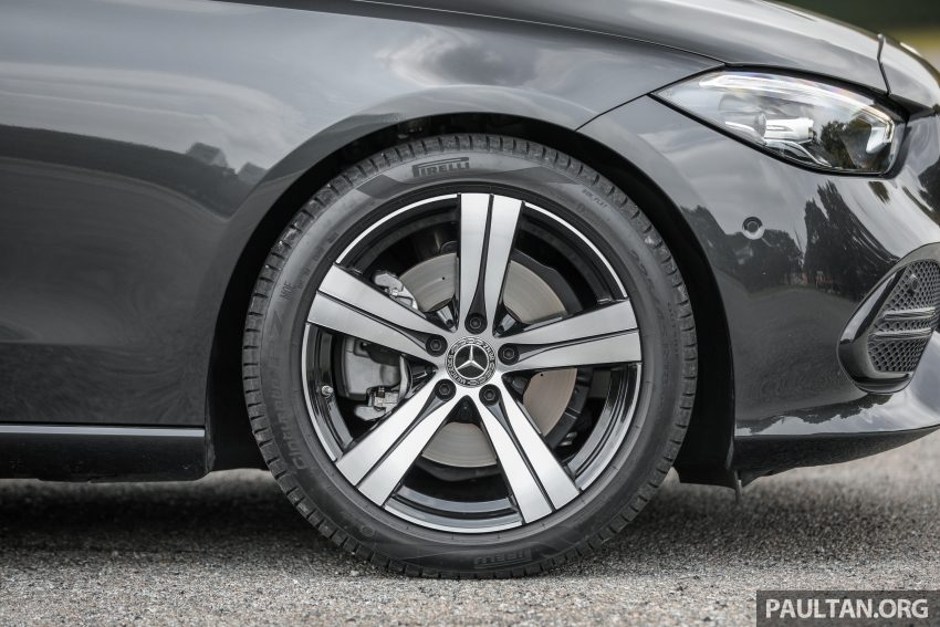 试驾集评: W206 Mercedes-Benz C 200 Avantgarde vs C 300 AMG Line, 配备, 动力和操控全面对比与导购心得 183258