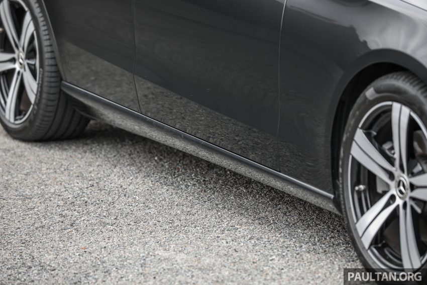 试驾集评: W206 Mercedes-Benz C 200 Avantgarde vs C 300 AMG Line, 配备, 动力和操控全面对比与导购心得 183262