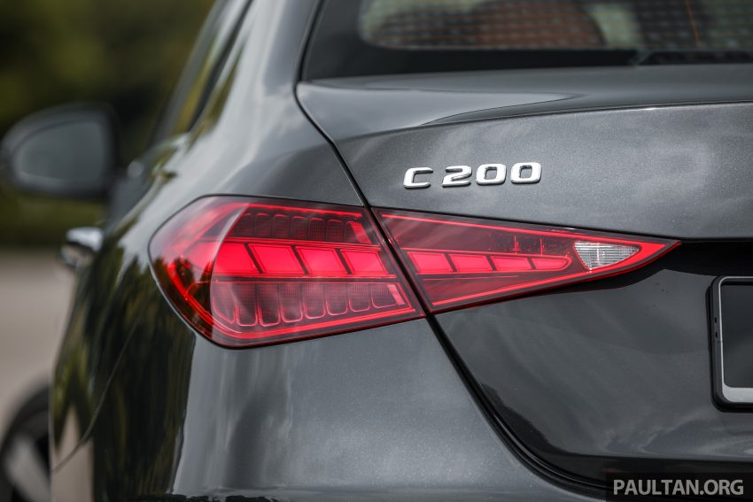 试驾集评: W206 Mercedes-Benz C 200 Avantgarde vs C 300 AMG Line, 配备, 动力和操控全面对比与导购心得 183265