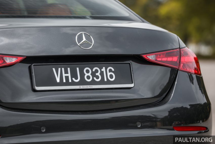 试驾集评: W206 Mercedes-Benz C 200 Avantgarde vs C 300 AMG Line, 配备, 动力和操控全面对比与导购心得 183268