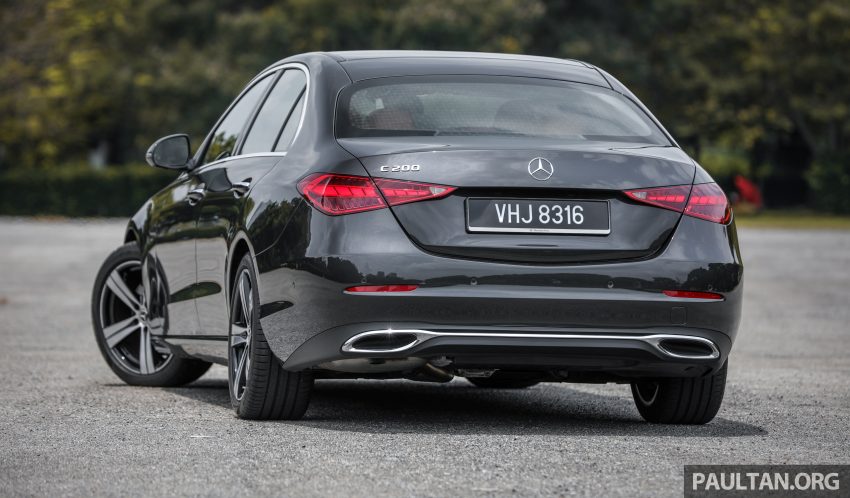 试驾集评: W206 Mercedes-Benz C 200 Avantgarde vs C 300 AMG Line, 配备, 动力和操控全面对比与导购心得 183244