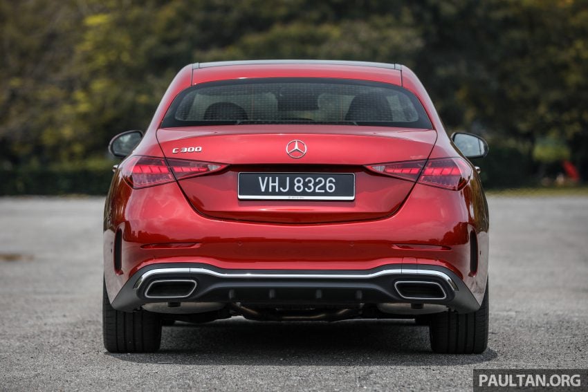 试驾集评: W206 Mercedes-Benz C 200 Avantgarde vs C 300 AMG Line, 配备, 动力和操控全面对比与导购心得 183370