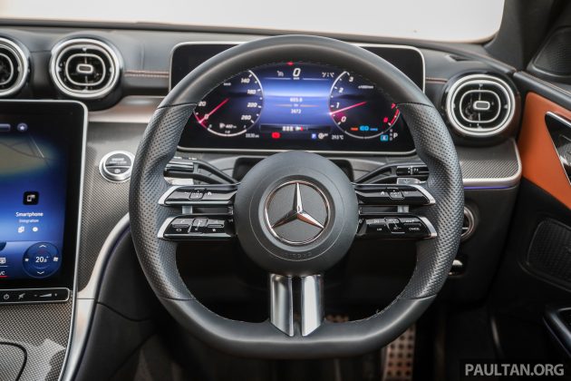 试驾集评: W206 Mercedes-Benz C 200 Avantgarde vs C 300 AMG Line, 配备, 动力和操控全面对比与导购心得