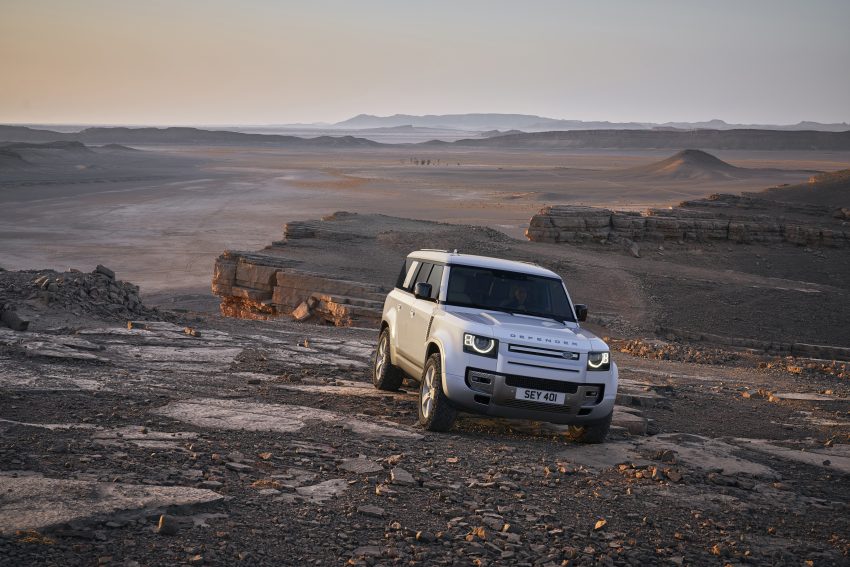 2023 Land Rover Defender 130 首发, 八座版本车身更长 182630