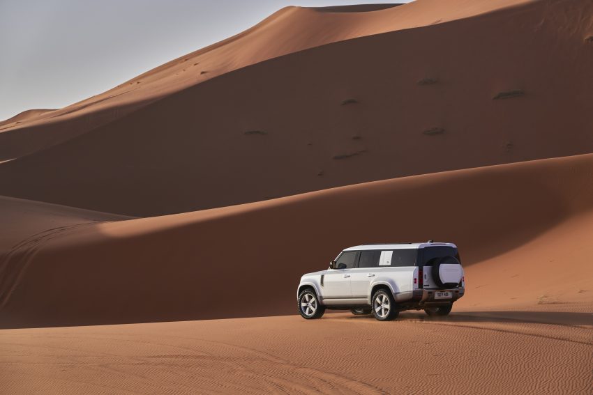 2023 Land Rover Defender 130 首发, 八座版本车身更长 182620