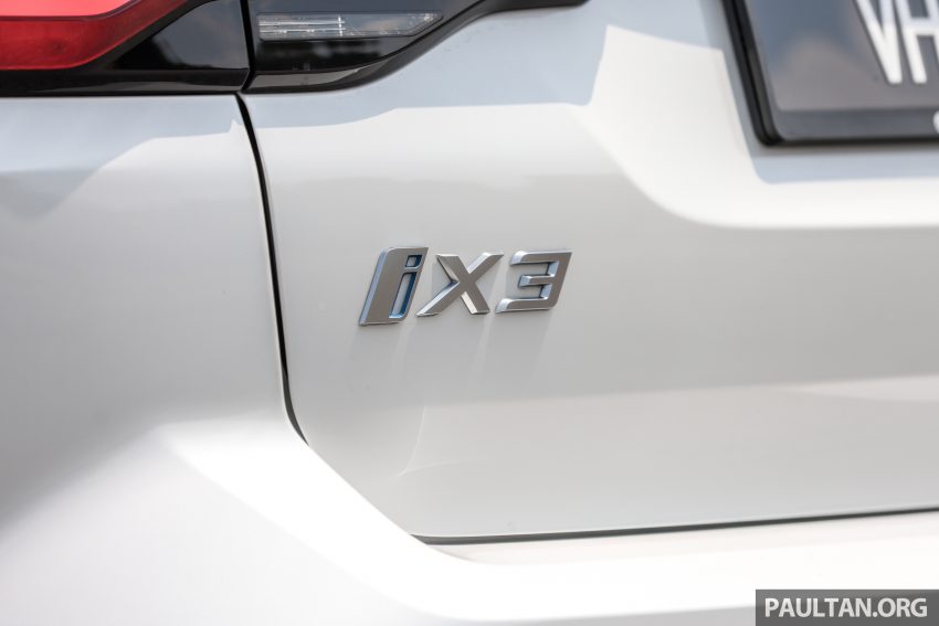 对比实拍: BMW iX3 M Sport Impressive 与 iX xDrive40 Sport, 两款 BMW 当家纯电SUV的差异, 价格33.4与41.5万 185382