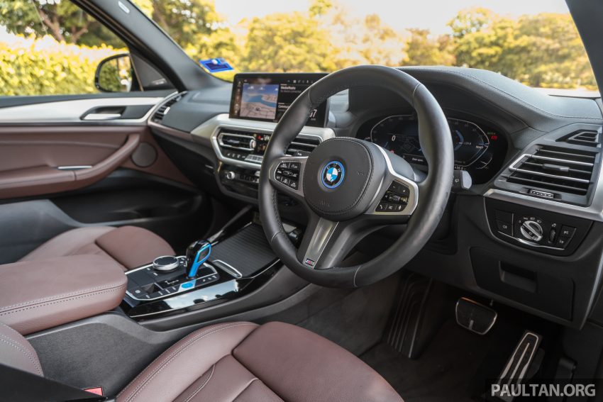 对比实拍: BMW iX3 M Sport Impressive 与 iX xDrive40 Sport, 两款 BMW 当家纯电SUV的差异, 价格33.4与41.5万 185385