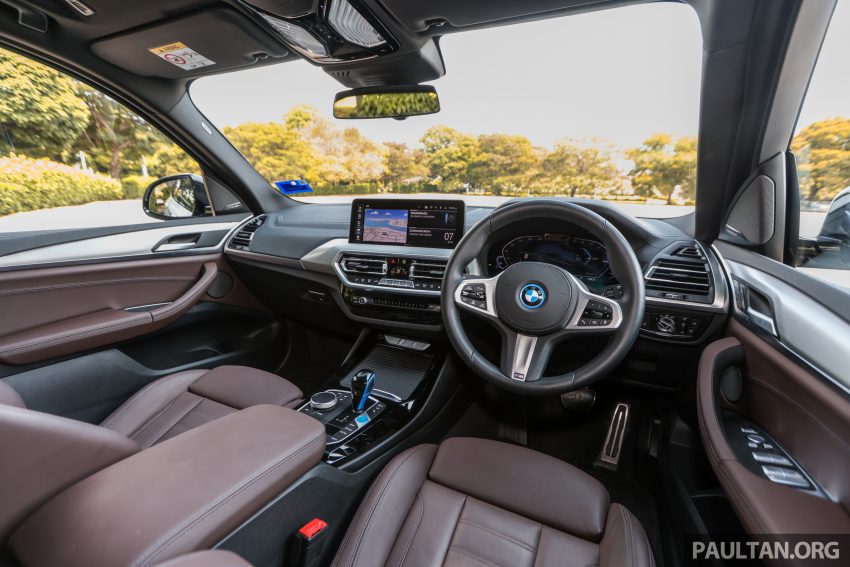 对比实拍: BMW iX3 M Sport Impressive 与 iX xDrive40 Sport, 两款 BMW 当家纯电SUV的差异, 价格33.4与41.5万 185436