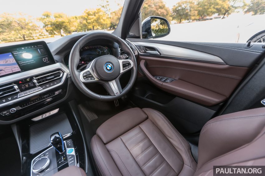 对比实拍: BMW iX3 M Sport Impressive 与 iX xDrive40 Sport, 两款 BMW 当家纯电SUV的差异, 价格33.4与41.5万 185437